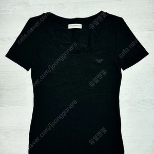 (1회시착 거의새거) 엠포리오 아르마니 emporio armani 블랙 라운드 스판 티셔츠. 요가 헬스 운동 알마니