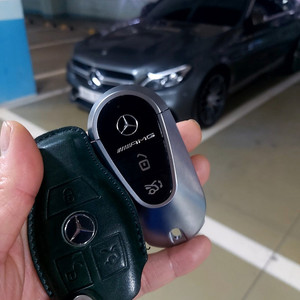 벤츠 A63 AMG 2017년식 구형 스마트키 → AMG 최신형 타원형 키로 고급스럽게 개조 완료!
