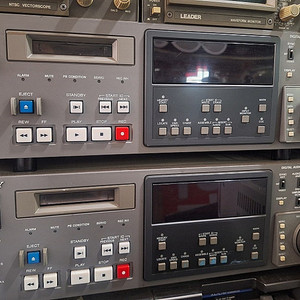 SONY DAT-7030 이상없이 좋습니다.