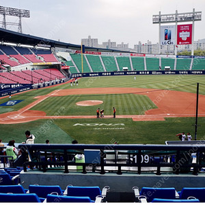 6월 14일 두산 vs 키움 1루 블루석 테이블석 바로옆