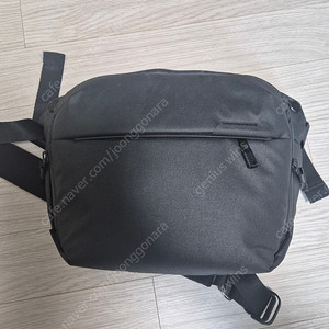 픽디자인 슬링백 6L 블랙 카메라가방 팝니다.