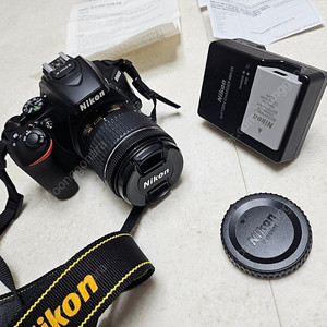 니콘 D5600 18-55mm 렌즈킷