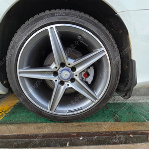 벤츠 C클래스 w205 C250d 순정 별휠 앞225/45R18 뒤245/40R18