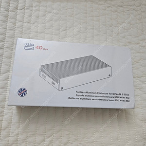 40gbps 인클로저 미개봉입니다 usb4.0