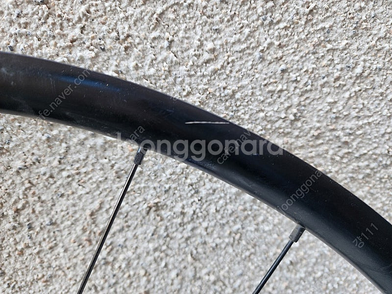 DT 스위스 R470 휠 판매합니다 (시마노, 디스크)--3