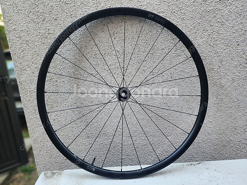 DT 스위스 R470 휠 판매합니다 (시마노, 디스크)--8