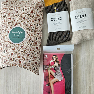 써스데이아일랜드 양말, 여행용 파우치