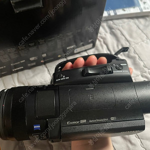 소니 AX700 4K 캠코더