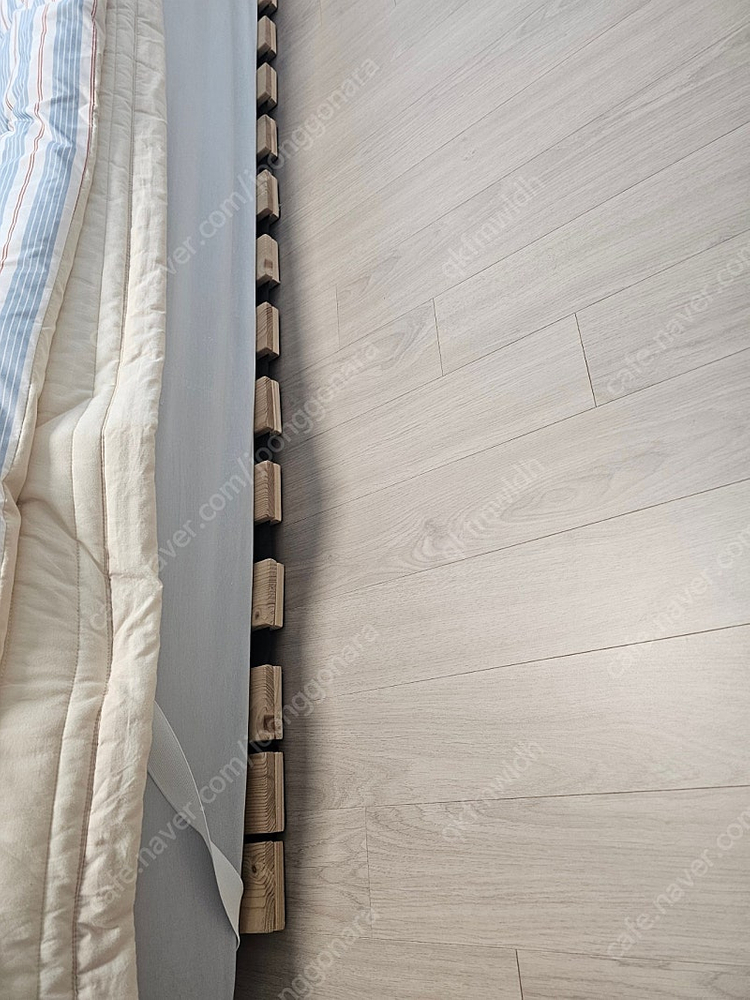 침대 퀸사이즈 & 저상형깔판 이미지