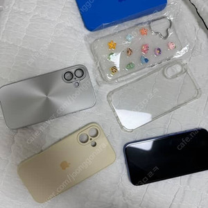 아이폰16 울트라마린 256GB A급 92만 기기단품케이스 5개 찍힘1개 있음 전북전주