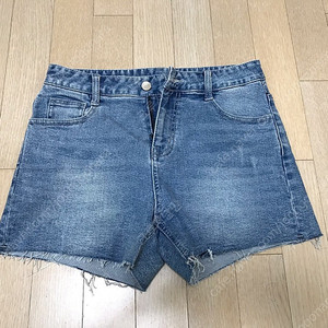 아레나 데님반바지 새옷