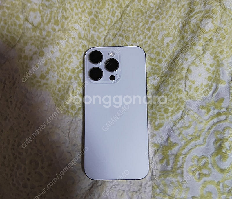 아이폰 16프로 128GB 화이트 +워치7 팝니다--1