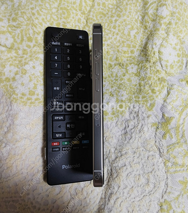 아이폰 16프로 128GB 화이트 +워치7 팝니다--3