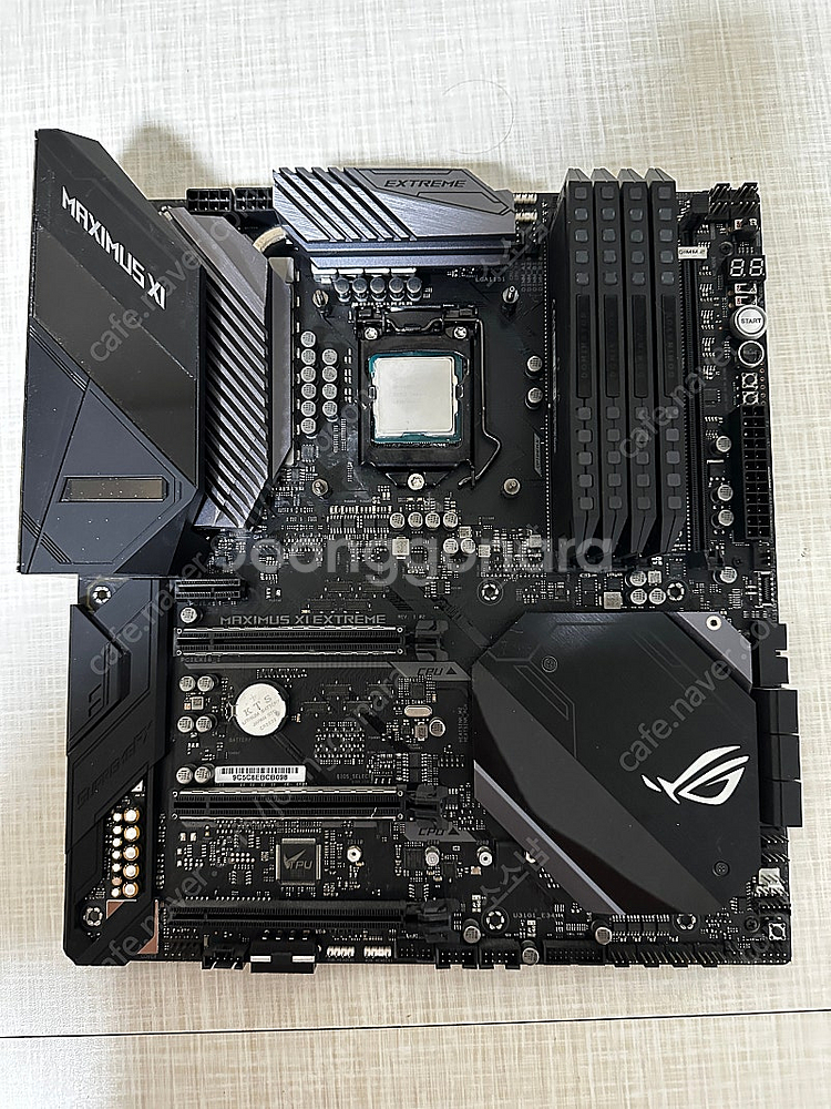CPU 9900K MB Maximus xi Extrem...--0