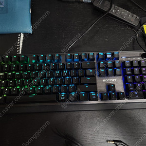 roccat pyro 팝니다. 로켓 파이로 키보드