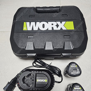 미사용 worx 12v 배터리 x2, 충전기,공구박스