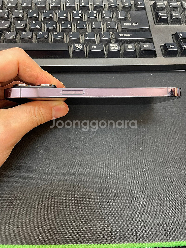아이폰14프로 퍼플 128GB 상태좋은 중고60만팝니다...--4