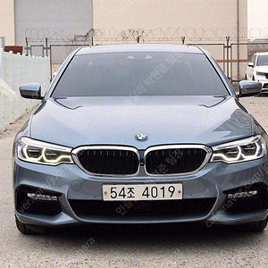 BMW 5시리즈 중고 BMW 520D 중고 5시리즈 중고차 할부 회색 2017년식 78,498km 520d xDrive M 스포츠 플러스 개인중고차