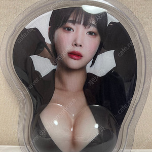 강인경 마우스패드