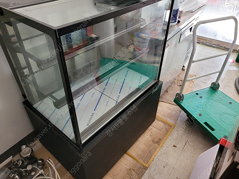 그랜드우성 900 쇼케이스 사각 3단 LED조명 카페--3