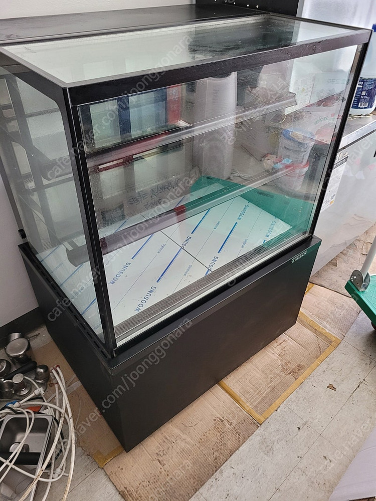 그랜드우성 900 쇼케이스 사각 3단 LED조명 카페--4