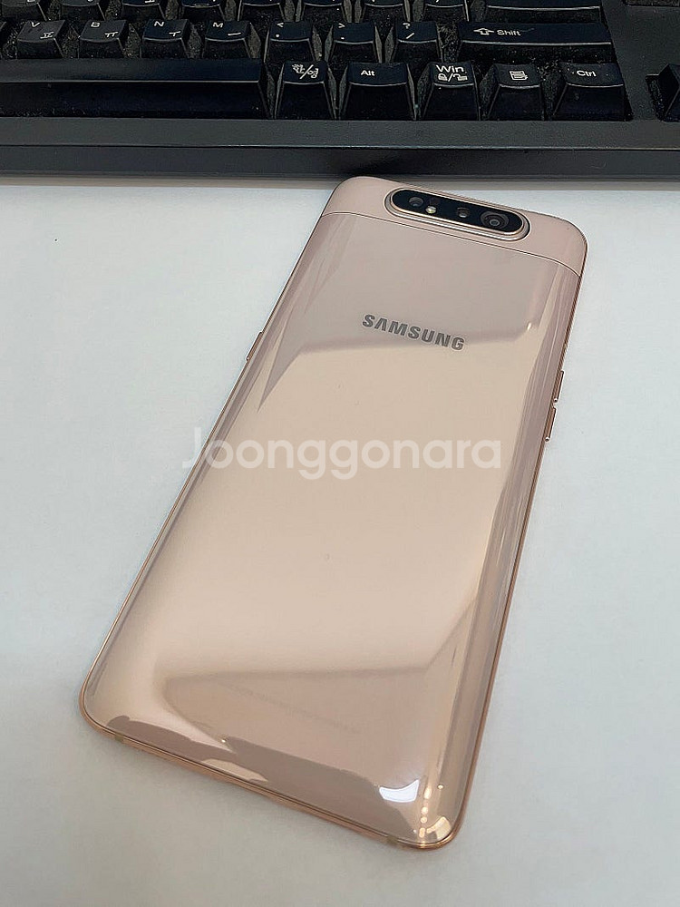 갤럭시A80 골드 128GB 상태좋은 중고11만팝니다.--0