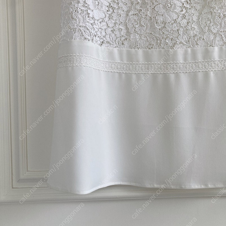 피프틴엠 15eme 레이스 블럭 블라우스 / 한섬 타임 마인 랑방 띠어리 이자벨마랑 바네사브루노 구호 마쥬 산드로 ... 이미지