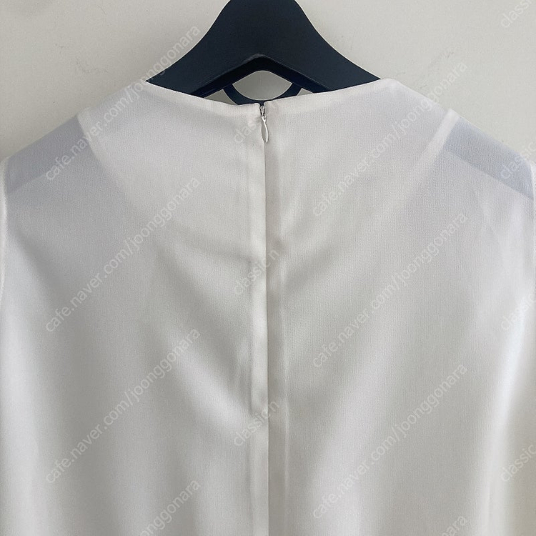 피프틴엠 15eme 레이스 블럭 블라우스 / 한섬 타임 마인 랑방 띠어리 이자벨마랑 바네사브루노 구호 마쥬 산드로 ... 이미지