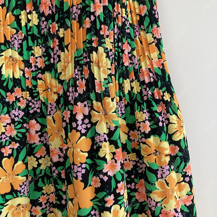 마쥬 maje 플로럴 플리츠 미니 원피스 / 한섬 타임 마인 랑방 띠어리 이자벨마랑 바네사브루노 구호 마쥬 산드로 ... 이미지