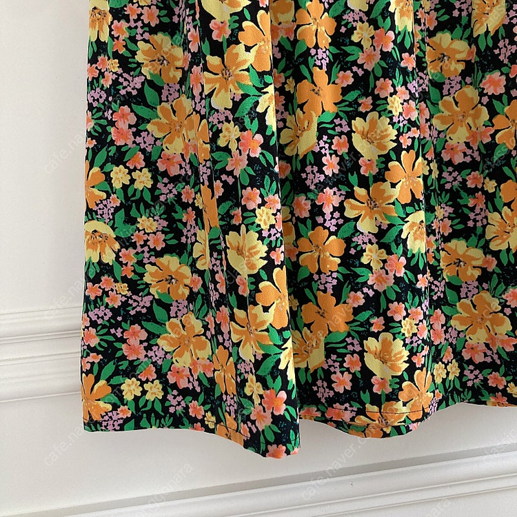 마쥬 maje 플로럴 플리츠 미니 원피스 / 한섬 타임 마인 랑방 띠어리 이자벨마랑 바네사브루노 구호 마쥬 산드로 ... 이미지