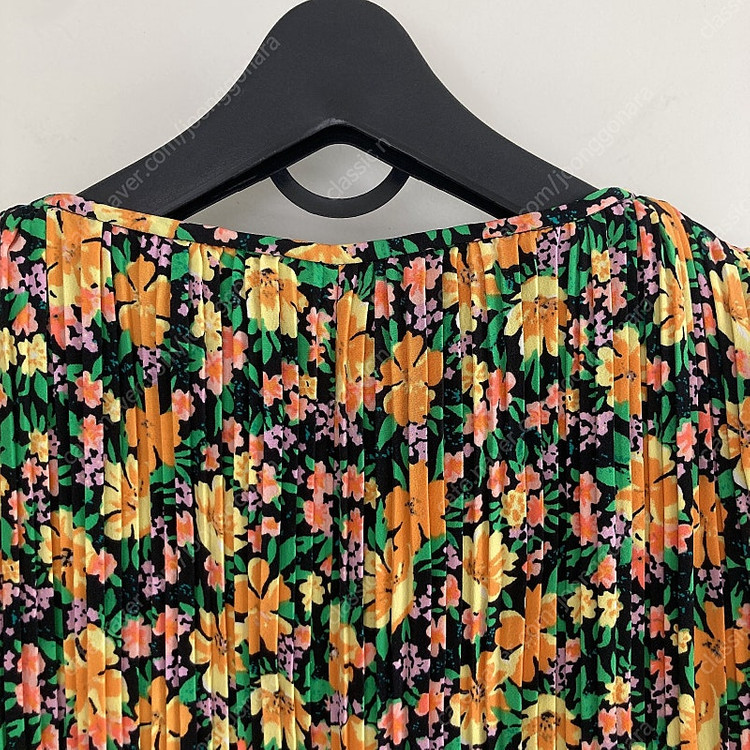 마쥬 maje 플로럴 플리츠 미니 원피스 / 한섬 타임 마인 랑방 띠어리 이자벨마랑 바네사브루노 구호 마쥬 산드로 ... 이미지