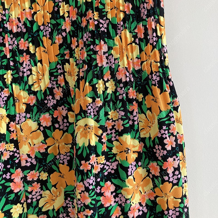 마쥬 maje 플로럴 플리츠 미니 원피스 / 한섬 타임 마인 랑방 띠어리 이자벨마랑 바네사브루노 구호 마쥬 산드로 ... 이미지