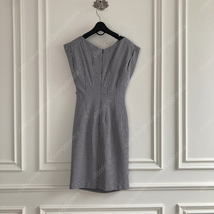 지고트 JIGOTT 보우트넥 셔링 원피스/ 한섬 타임 마인 랑방 띠어리 이자벨마랑 바네사브루노 구호 마쥬 산드로 코... 이미지