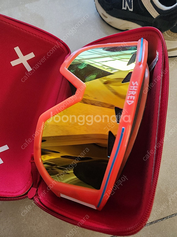 러기지 발렌티노힐 구찌진주로퍼 고글--3