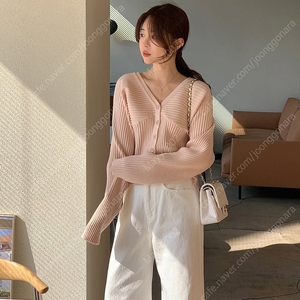 바이씨니 제작 말라가디건 핑크 새상품 팝니다