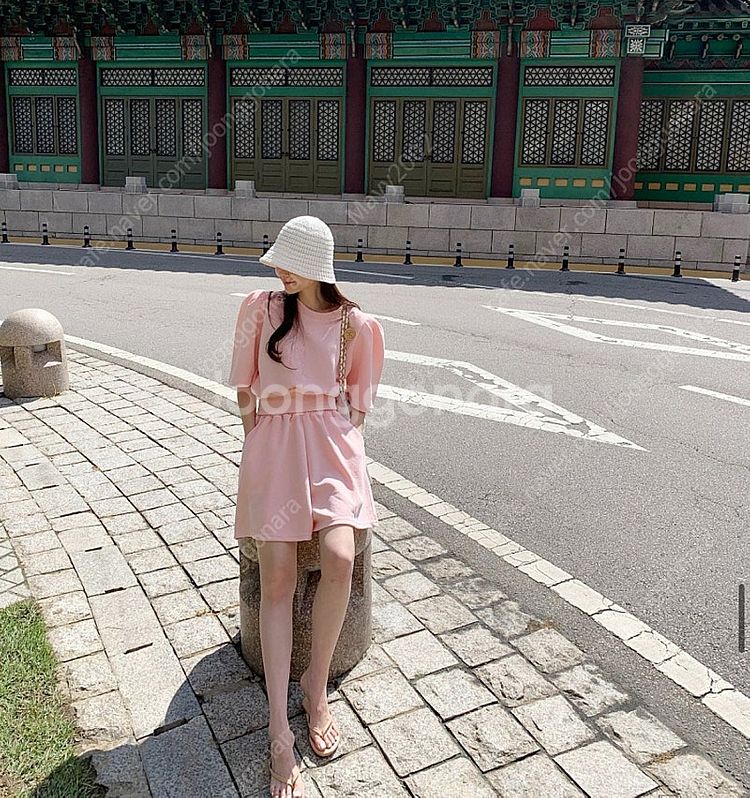 바이씨니 제작 컬러퍼프세트 핑크 새상품 팝니다--0