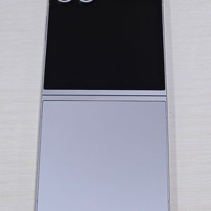 갤럭시 플립6 그레이색상 256용량 상태좋은 무잔상 미파손 단말기 62만 판매합니다