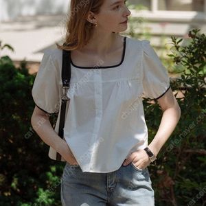 틸아이다이 스퀘어넥 블라우스