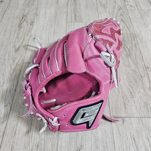 상태 최상급 골드 GOLD 레플리카 투수 글러브 GBG-PRO 012 (심창민 모델)싸게 13만원에 판매합니다