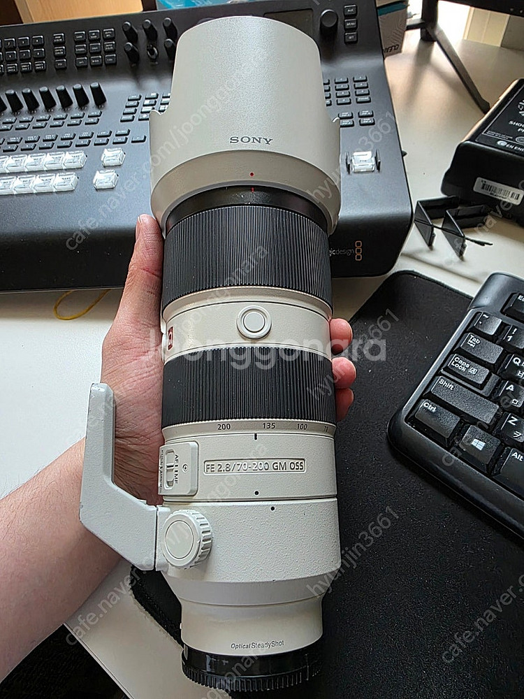 소니 FE 70-200 GM OSS 렌즈 팝니다.--0