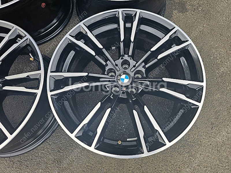 (판매) BMW 정품 F90 706M 20인치휠--1
