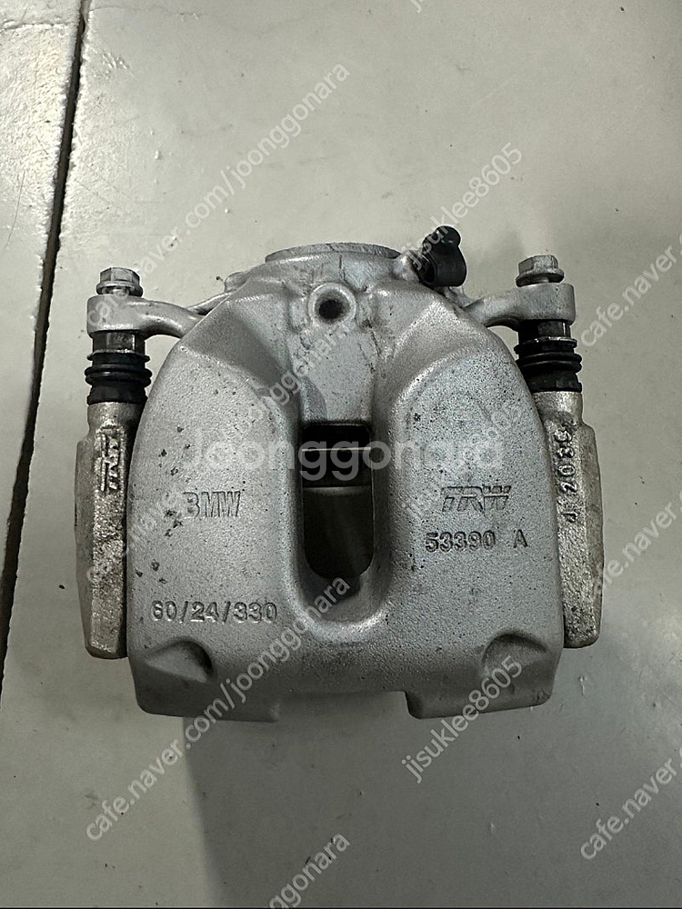bmw g30 520d 정품 프론트1p캘리퍼 양쪽 판매...--3