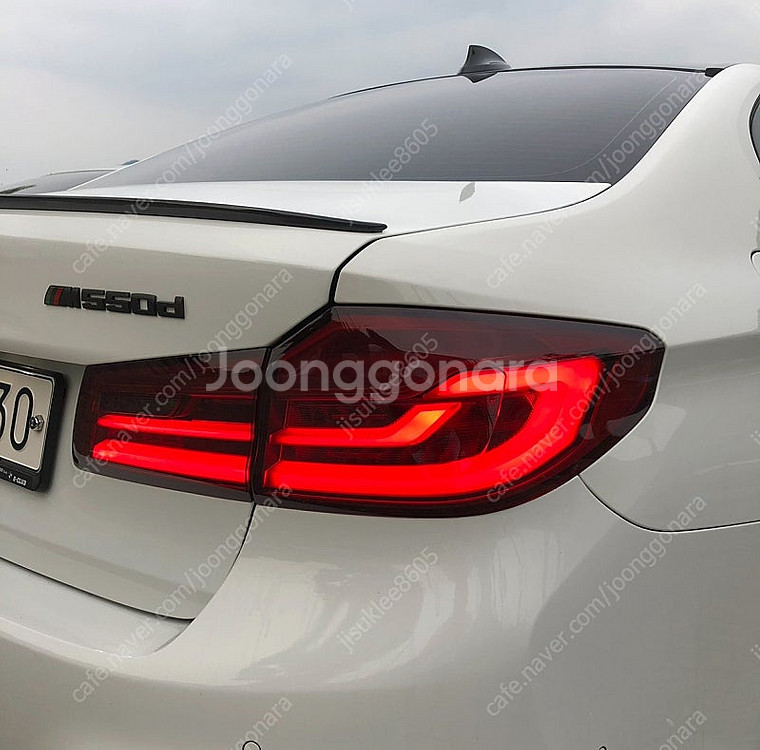 bmw g30 520d 테일램프.전기형.브레이크등--2