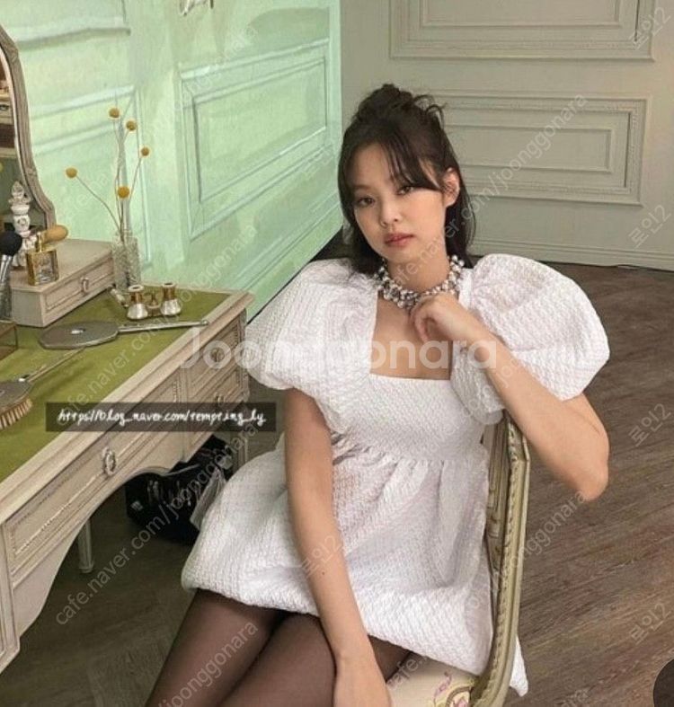 디올 스커트,샤넬선글라스,셀린느모자,플리츠플리즈 원피스...--3