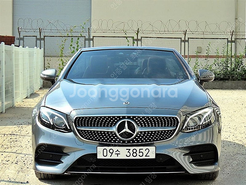 벤츠 E클래스 중고 벤츠 중고 회색 2018년식 48,...--5