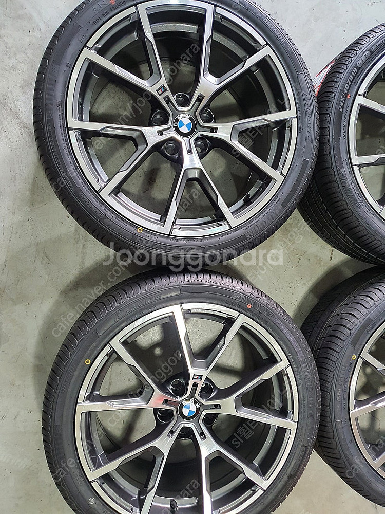 [판매]19인치 BMW M8 ST 휠타이어 세트--1