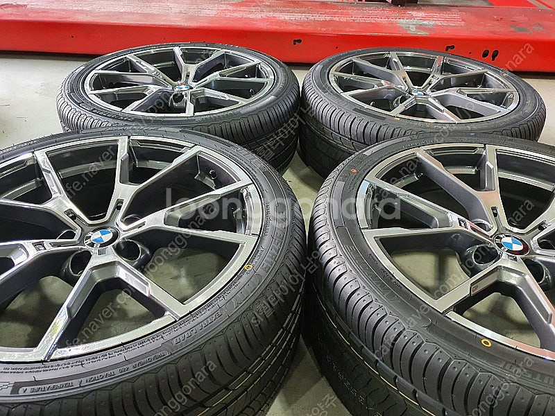 [판매]19인치 BMW M8 ST 휠타이어 세트--3