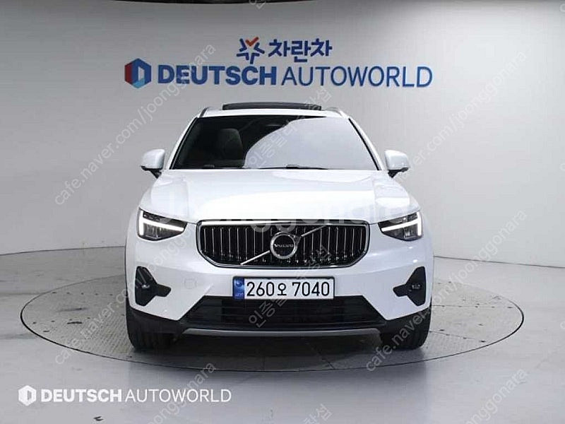 볼보 XC40 중고 B4 AWD 얼티메이트 브라이트 실...--3
