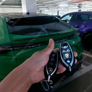 람보르기니 고성능 SUV 우루스 모든연식 자동차키 분실시 최신형 LCD 풀터치 스크린 디스플레이키로 업그레이드 전환 제작 스마트한 원격제어 기능 설정 활성화 추가 작업