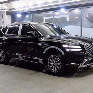 제네시스 GV80 중고 GV80 중고 가격 검정색 2025년식 6km 가솔린 2.5T AWD 개인중고차